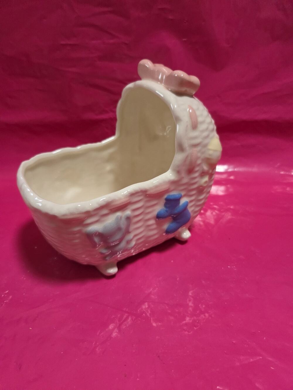 Retro baby bassinette planter baby shower goodies gift vessel ceramic clean cute